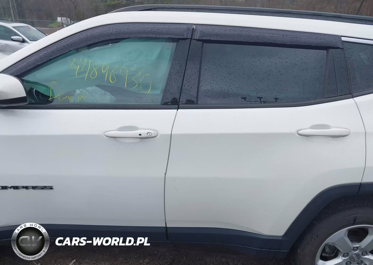 2018 Jeep Compass Latitude 4X4 VIN:3C4NJDBB0JT328368 - 15