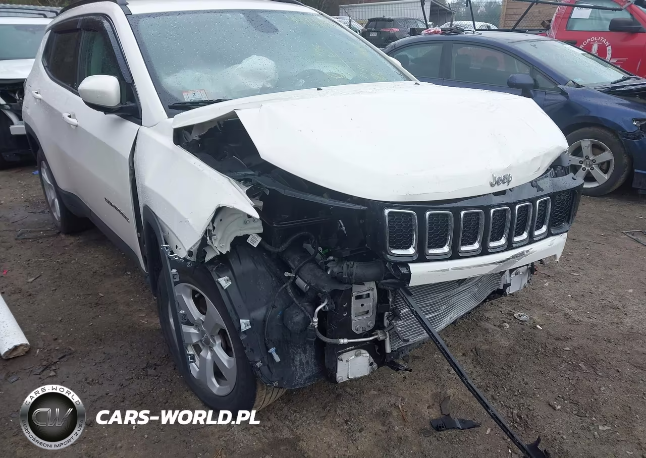 2018 Jeep Compass Latitude 4X4 VIN:3C4NJDBB0JT328368 - 6