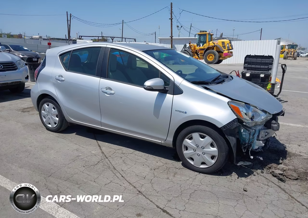2016 Toyota Prius C One