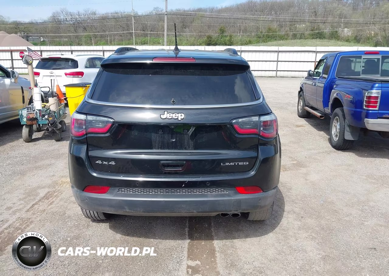 2018 Jeep Compass Limited 4X4 VIN:3C4NJDCB6JT336490 - 17