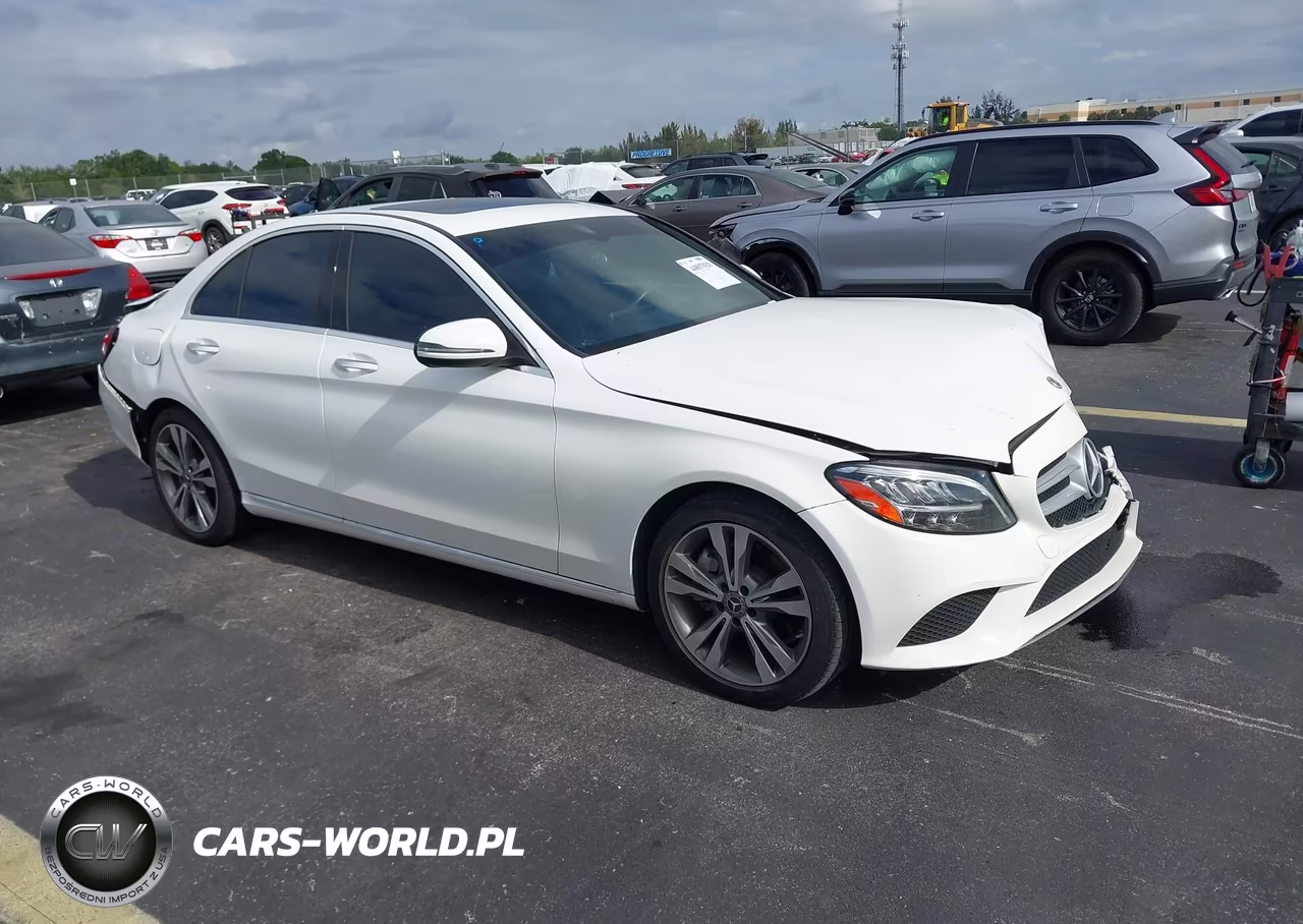2020 Mercedes-Benz C 300