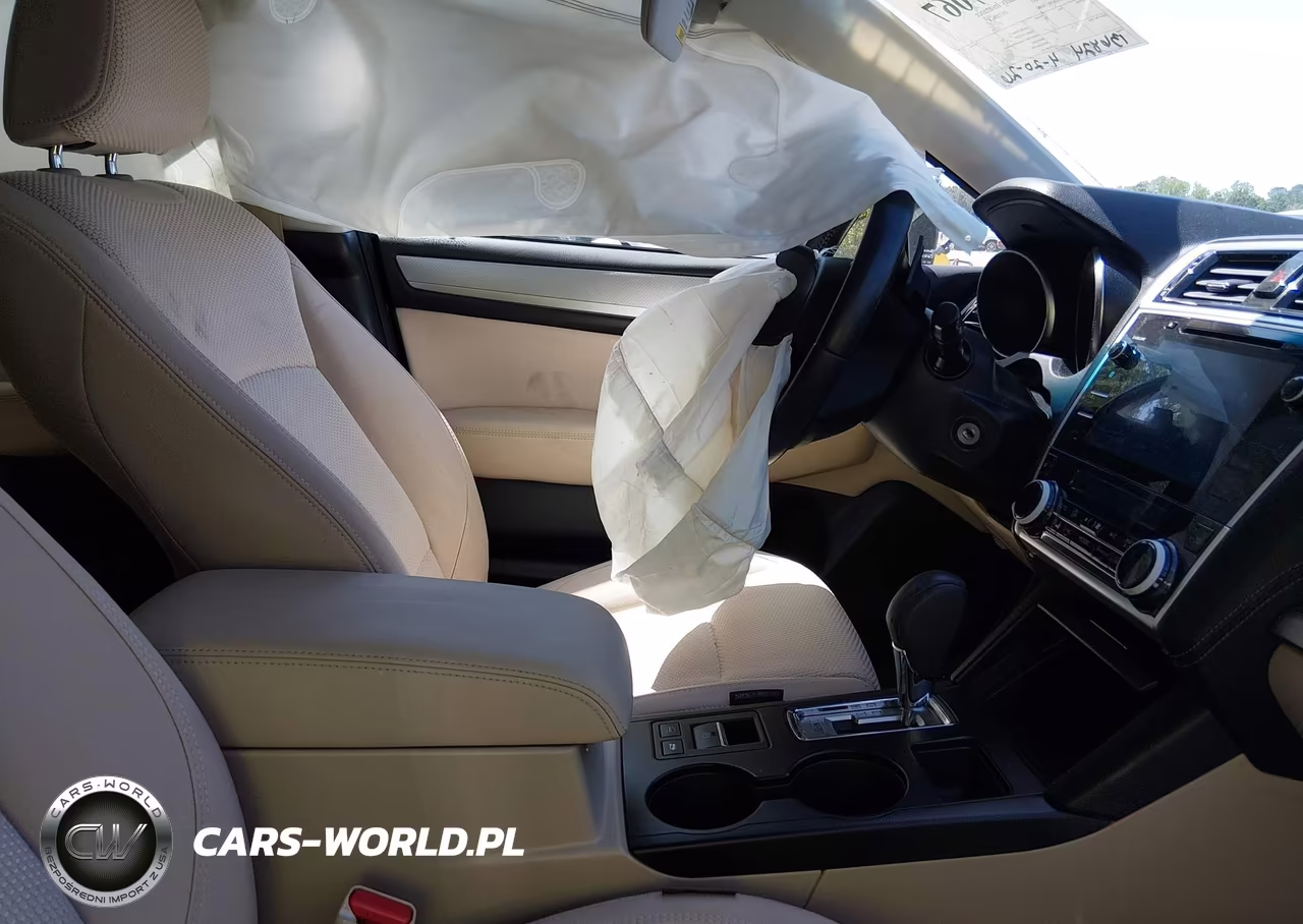 2019 Subaru Outback 2.5I Premium VIN:4S4BSAHC4K3345892 - 5