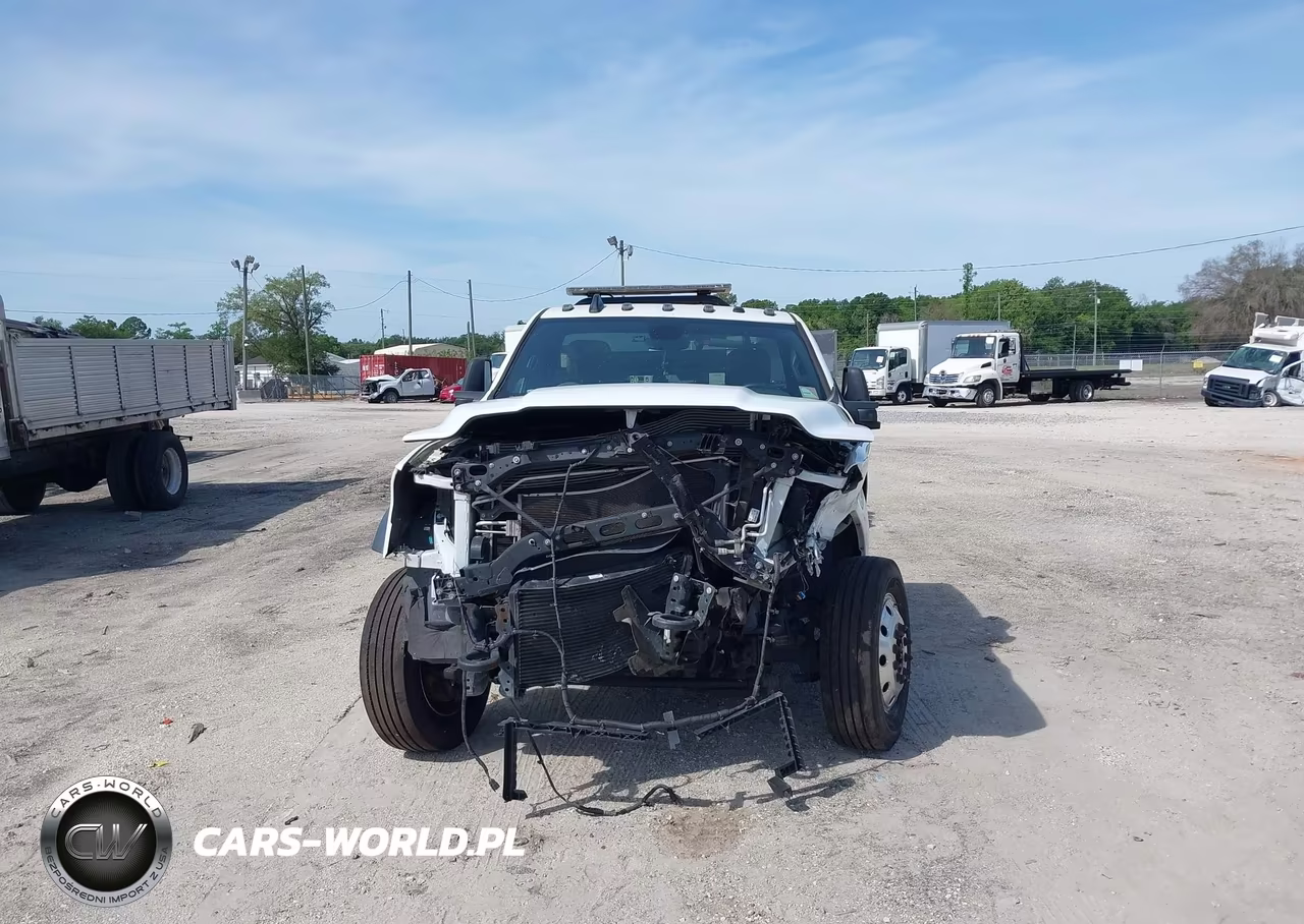2024 Ram 5500 Chassis Tradesman-Slt VIN:3C7WRNDL6RG107521 - 11