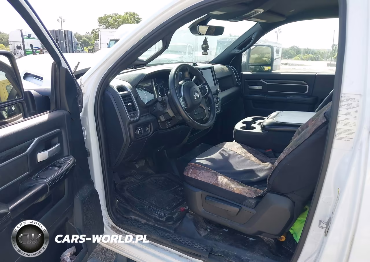 2024 Ram 5500 Chassis Tradesman-Slt VIN:3C7WRNDL6RG107521 - 14