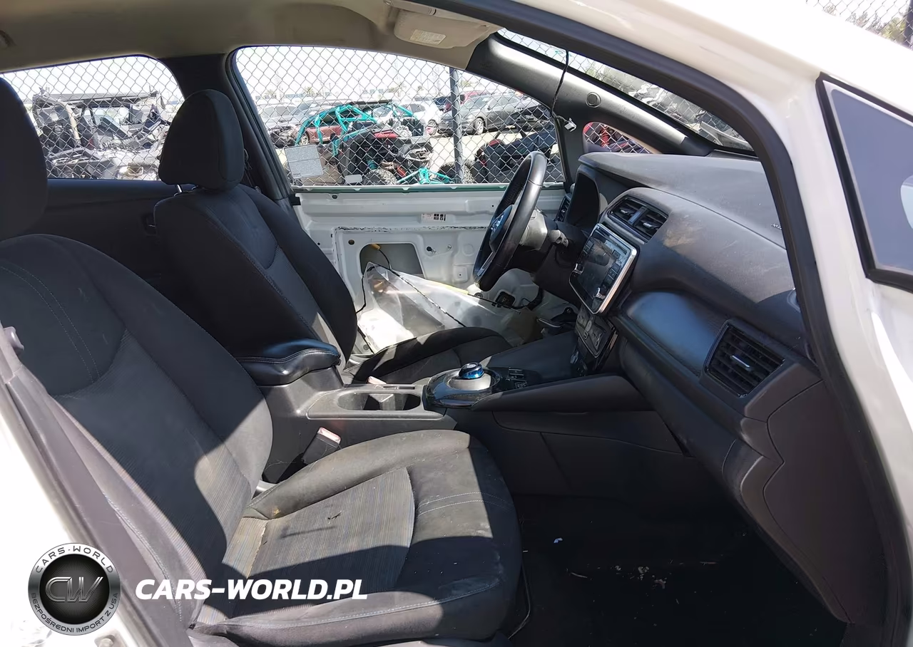 2018 Nissan Leaf Sv VIN:1N4AZ1CP4JC302177 - 5