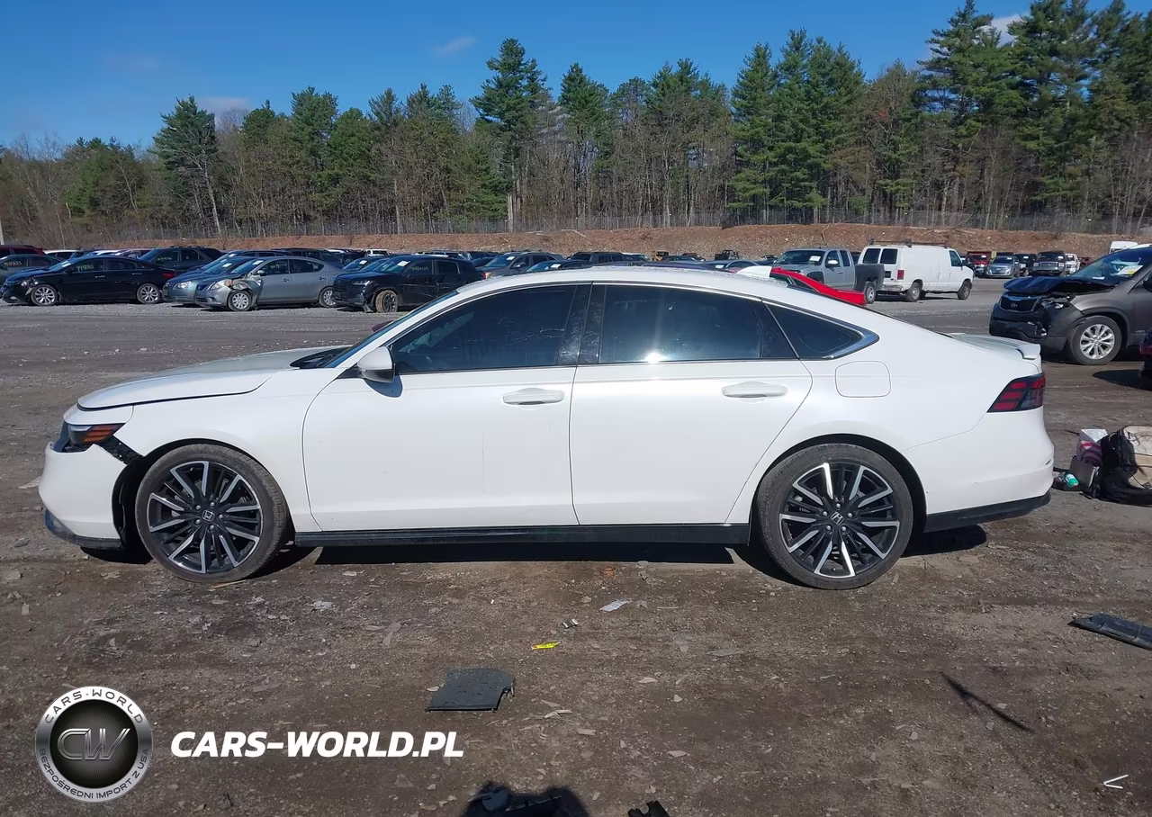 2023 Honda Accord Hybrid Touring VIN:1HGCY2F85PA042541 - 14