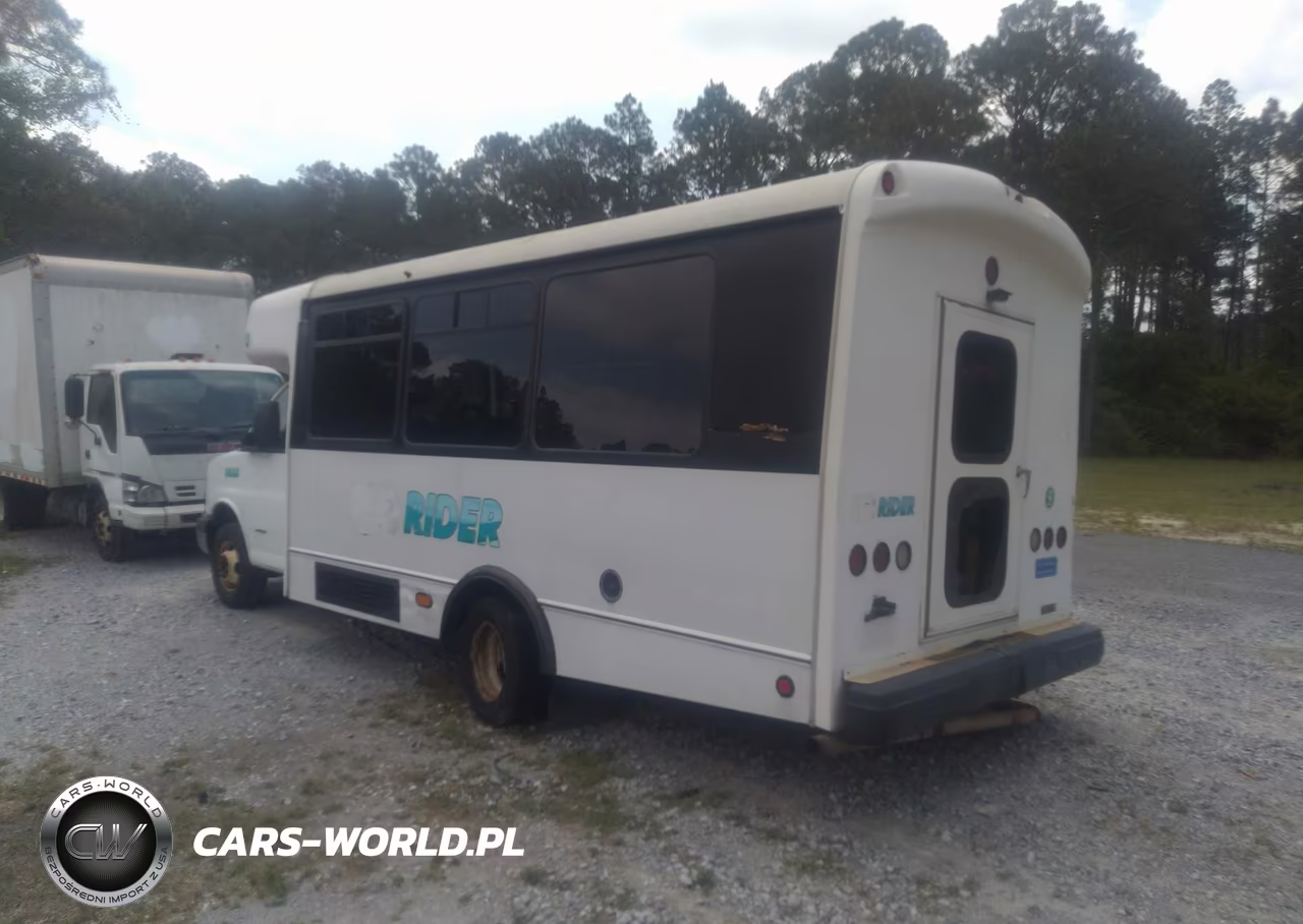 2014 Chevrolet Express Cutaway 4500 VIN:1GB6G5BG4E1198309 - 3
