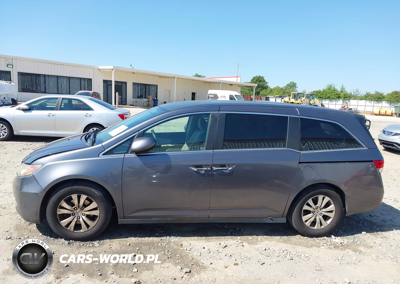 2016 Honda Odyssey Se VIN:5FNRL5H38GB141825 - 14