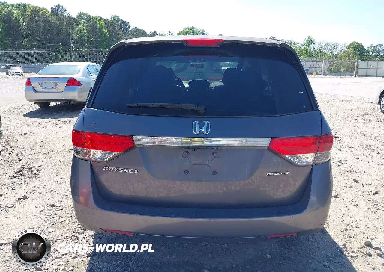 2016 Honda Odyssey Se VIN:5FNRL5H38GB141825 - 16