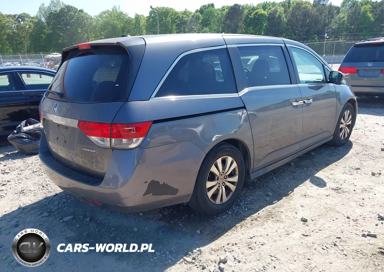 2016 Honda Odyssey Se VIN:5FNRL5H38GB141825 - 4