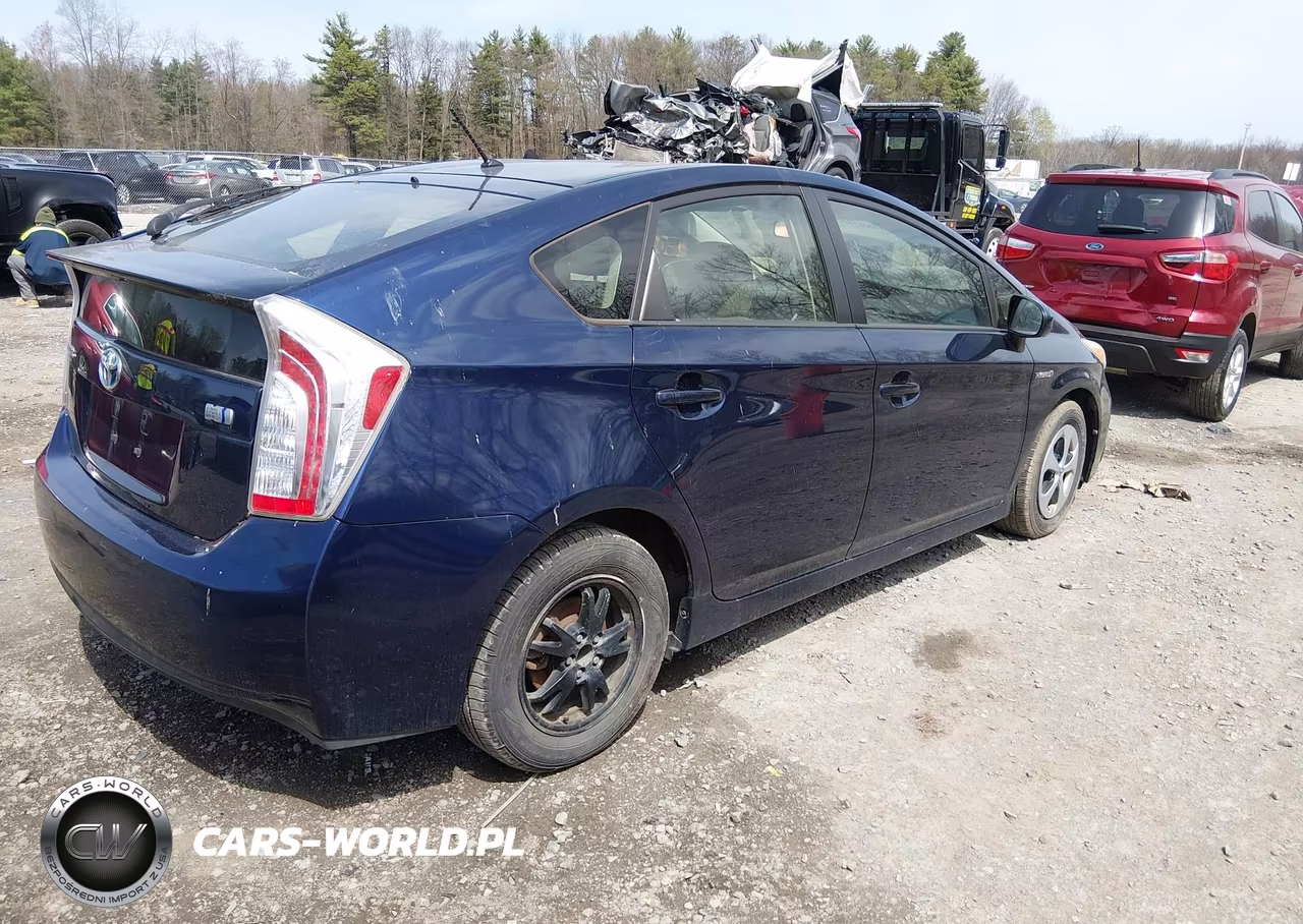 2012 Toyota Prius Two VIN:JTDKN3DU0C1489975 - 4