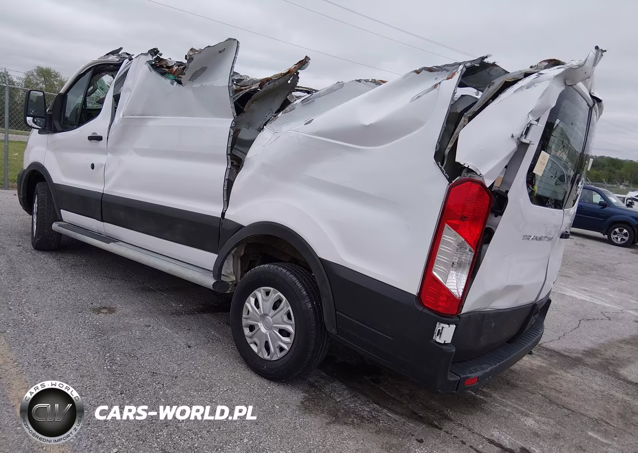 2023 Ford Transit-250 VIN:1FTBR1Y88PKB40813 - 3