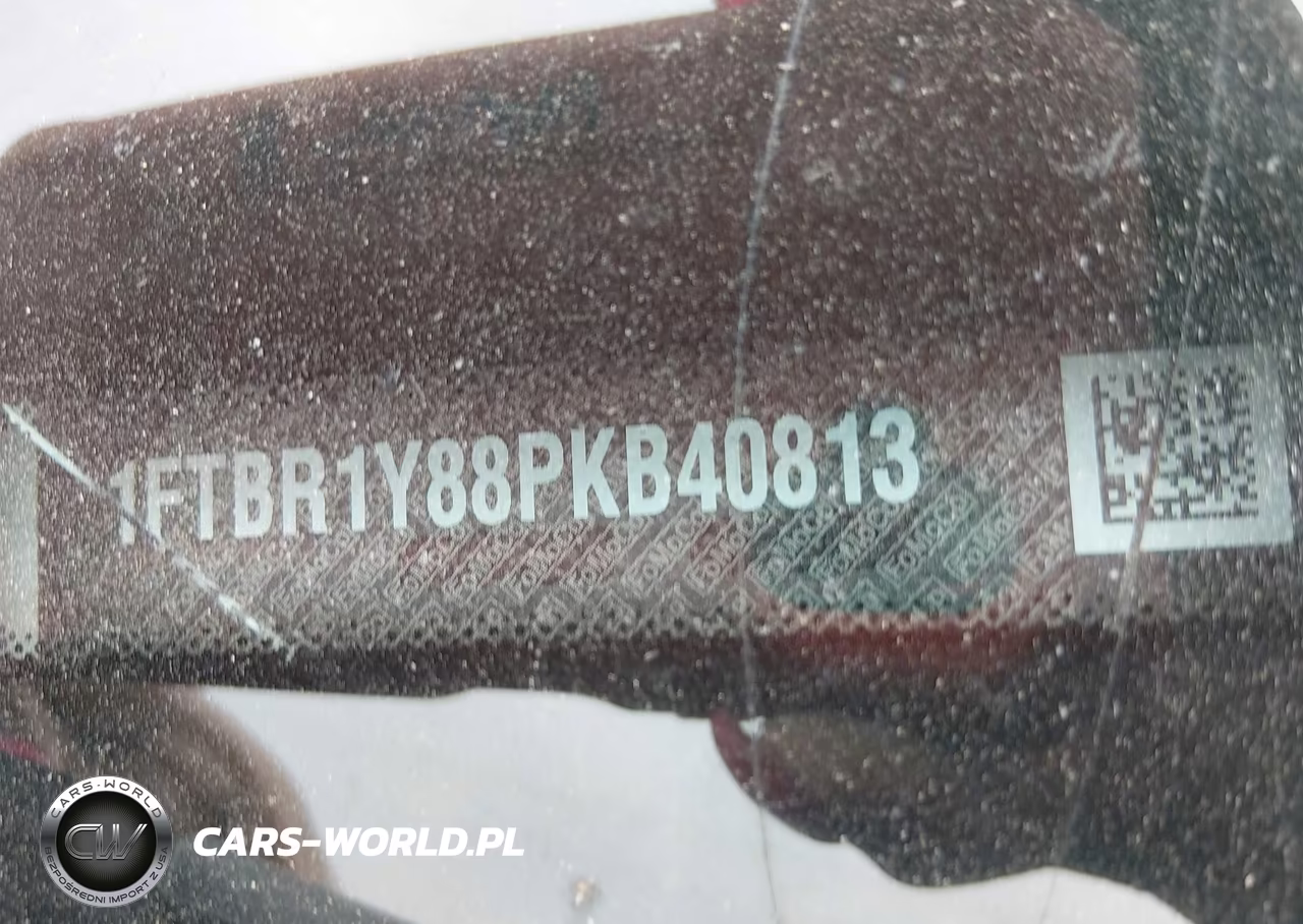 2023 Ford Transit-250 VIN:1FTBR1Y88PKB40813 - 9
