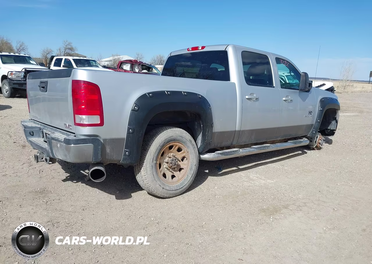 2011 GMC Sierra 2500Hd Slt VIN:1GT121C85BF206324 - 4