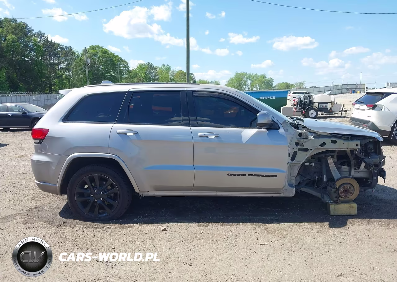 2018 Jeep Grand Cherokee Altitude 4X2 VIN:1C4RJEAG5JC512026 - 14