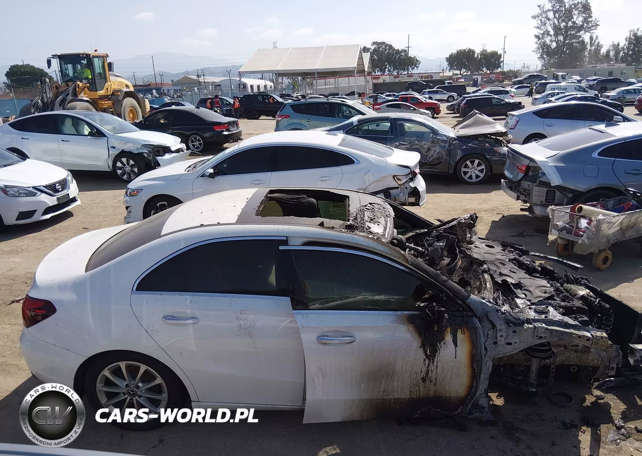 2021 Mercedes-Benz A 220 VIN:W1K3G4EB6MJ320780 - 13