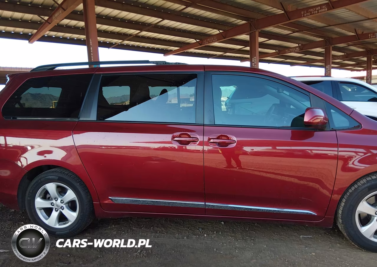 2012 Toyota Sienna Le V6 8 Passenger VIN:5TDKK3DC8CS187806 - 13