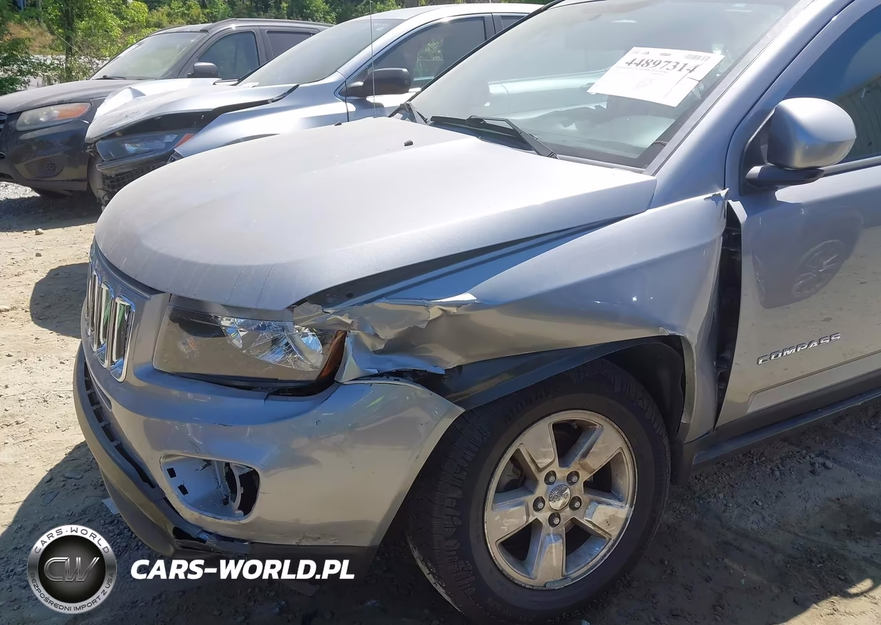 2016 Jeep Compass Latitude VIN:1C4NJCEA5GD619783 - 6