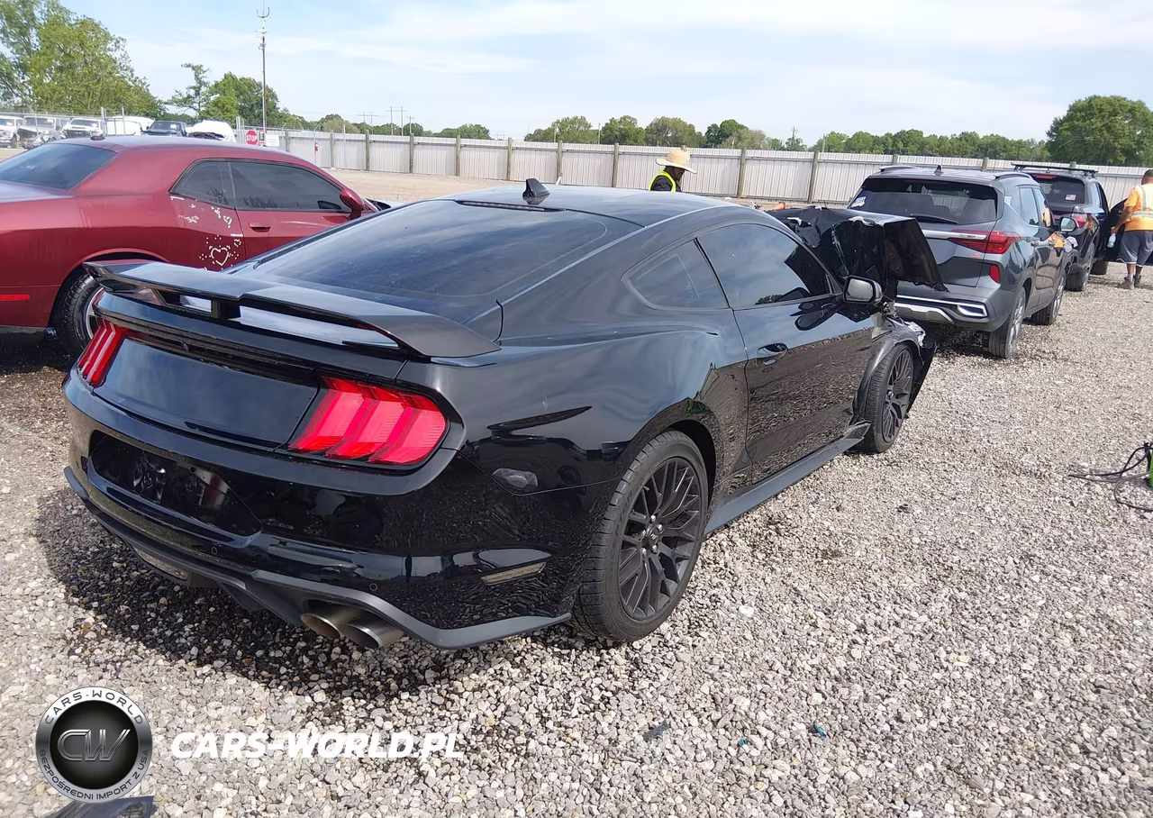2021 Ford Mustang Gt Premium Fastback VIN:1FA6P8CF4M5119396 - 4