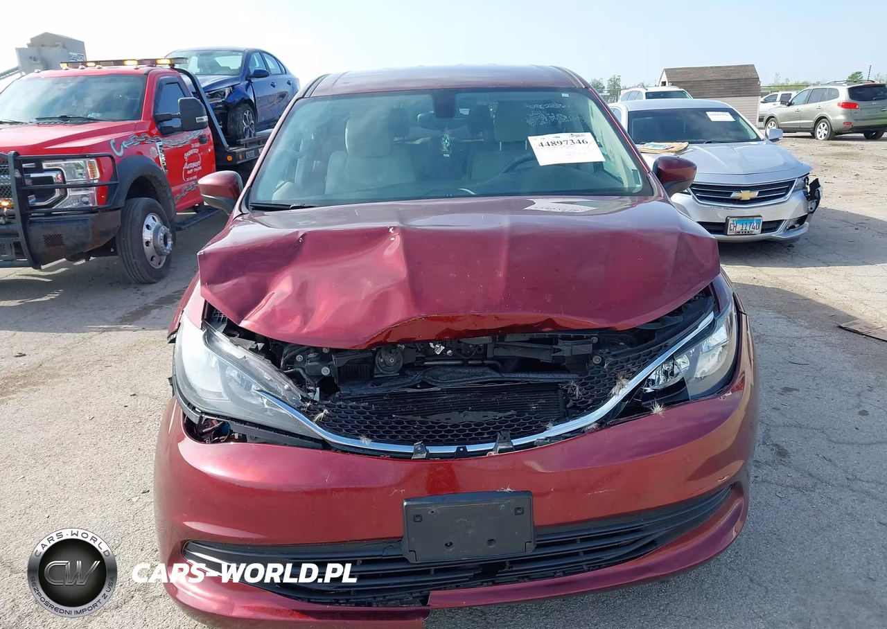 2017 Chrysler Pacifica Touring VIN:2C4RC1DG4HR522174 - 12