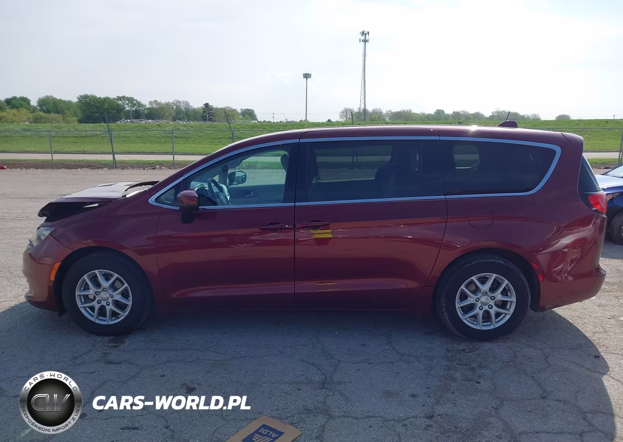 2017 Chrysler Pacifica Touring VIN:2C4RC1DG4HR522174 - 14