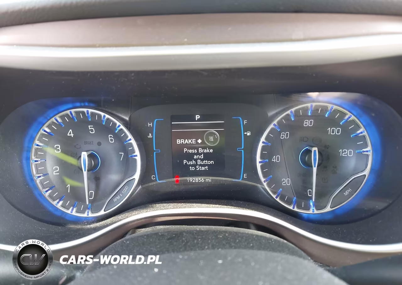 2017 Chrysler Pacifica Touring VIN:2C4RC1DG4HR522174 - 7