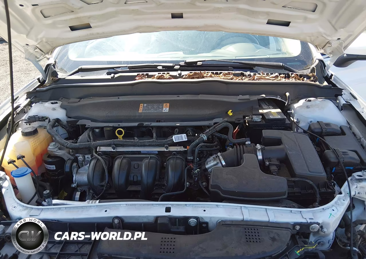 2019 Ford Fusion S VIN:3FA6P0G74KR280118 - 10