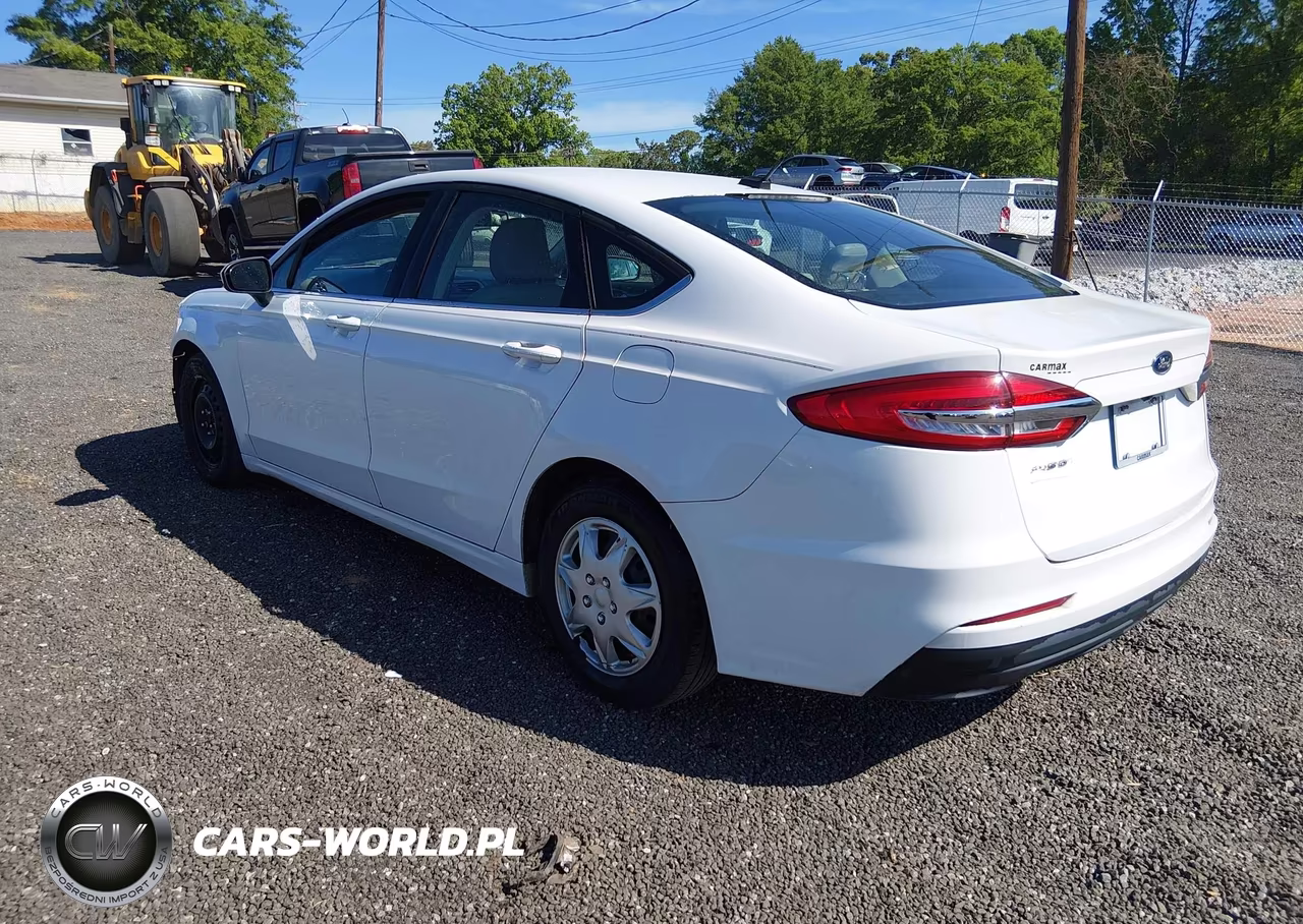 2019 Ford Fusion S VIN:3FA6P0G74KR280118 - 3