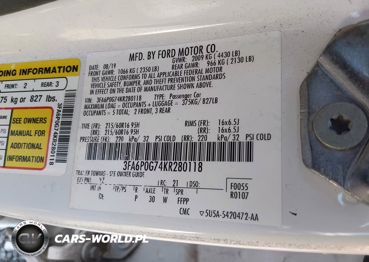 2019 Ford Fusion S VIN:3FA6P0G74KR280118 - 9