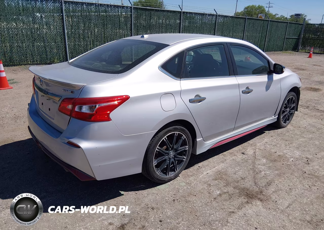 2017 Nissan Sentra Nismo VIN:3N1CB7AP6HY301923 - 4