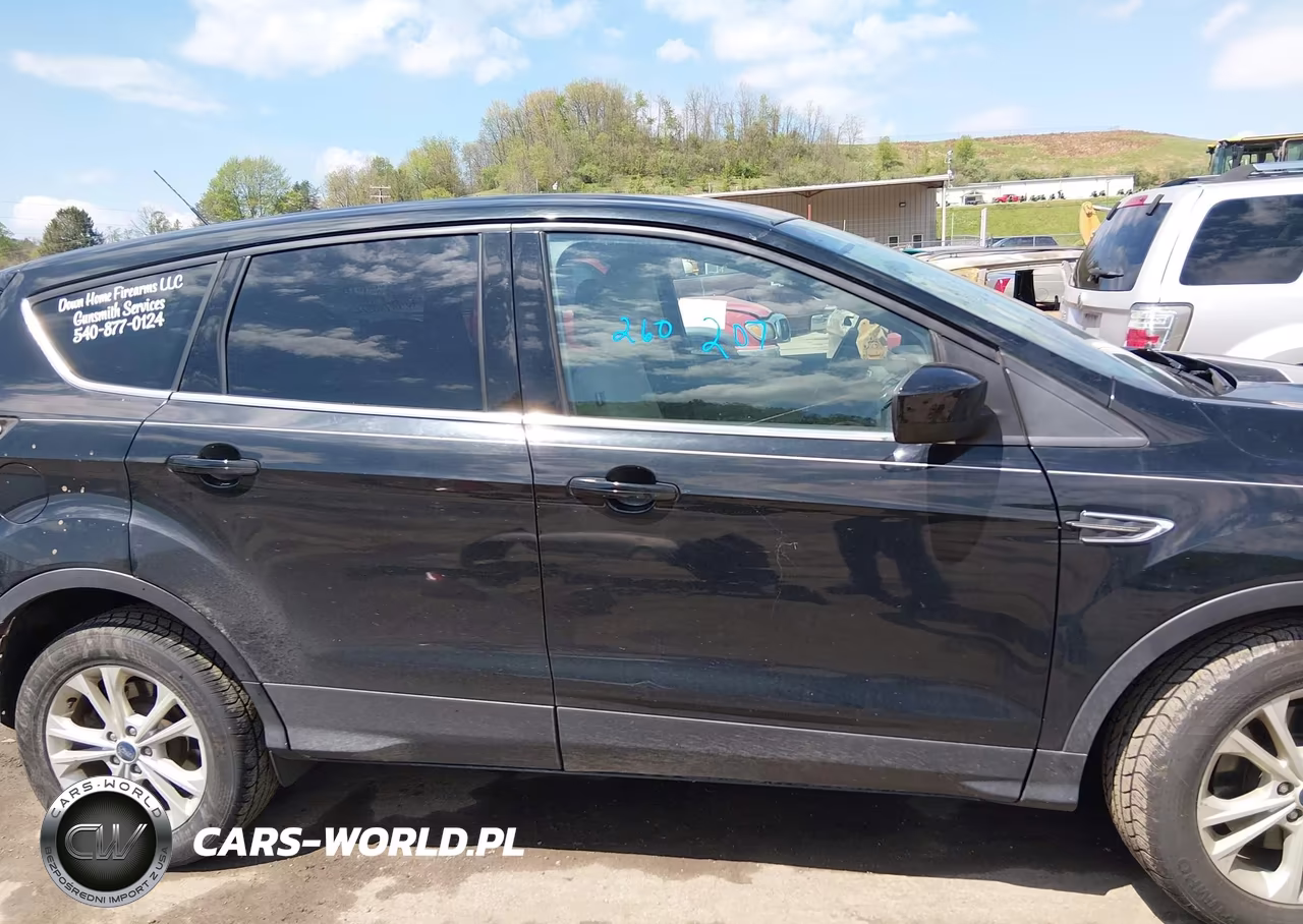 2017 Ford Escape Se VIN:1FMCU9GD2HUC08766 - 14