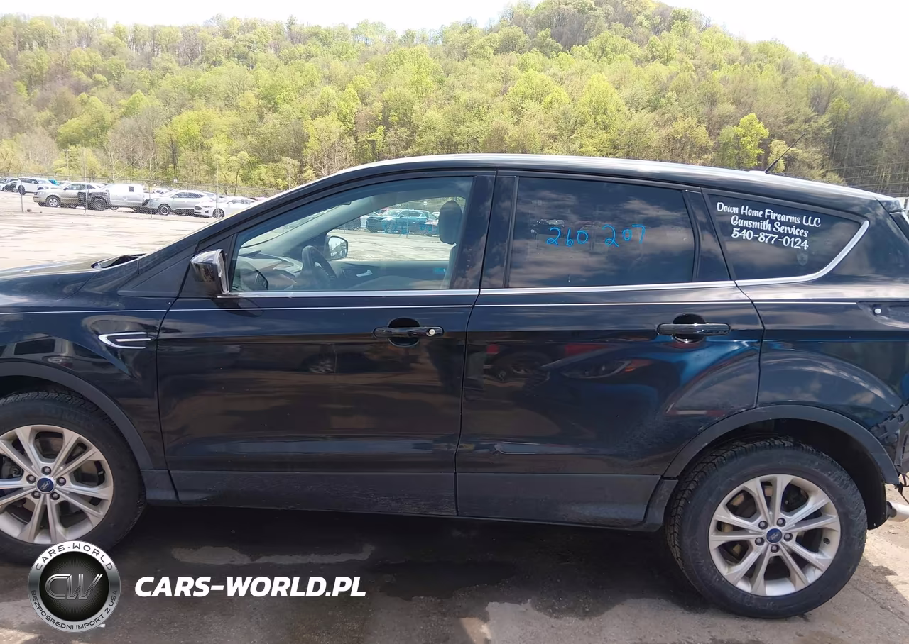 2017 Ford Escape Se VIN:1FMCU9GD2HUC08766 - 15