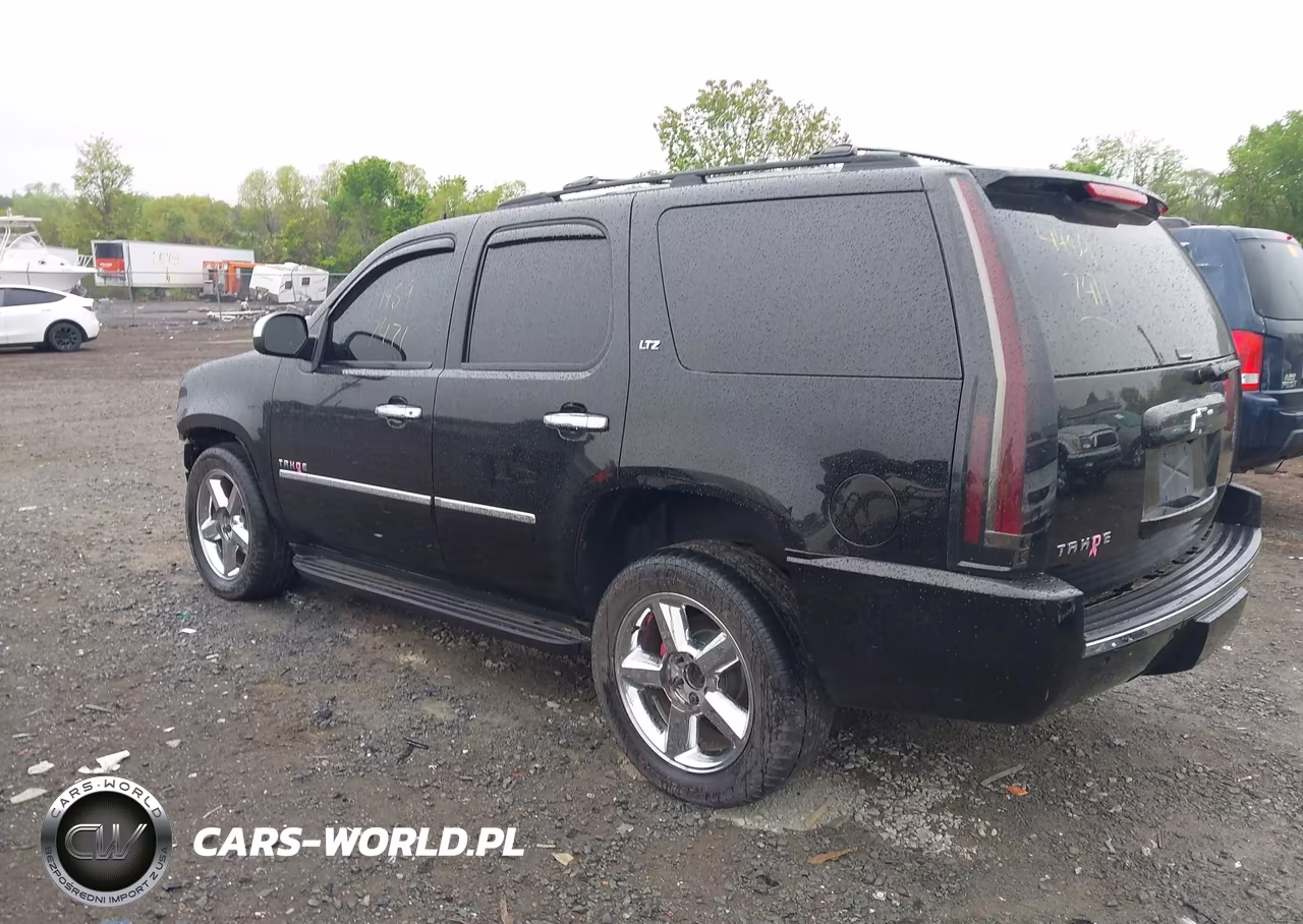 2012 Chevrolet Tahoe Ltz VIN:1GNSKCE07CR220062 - 3