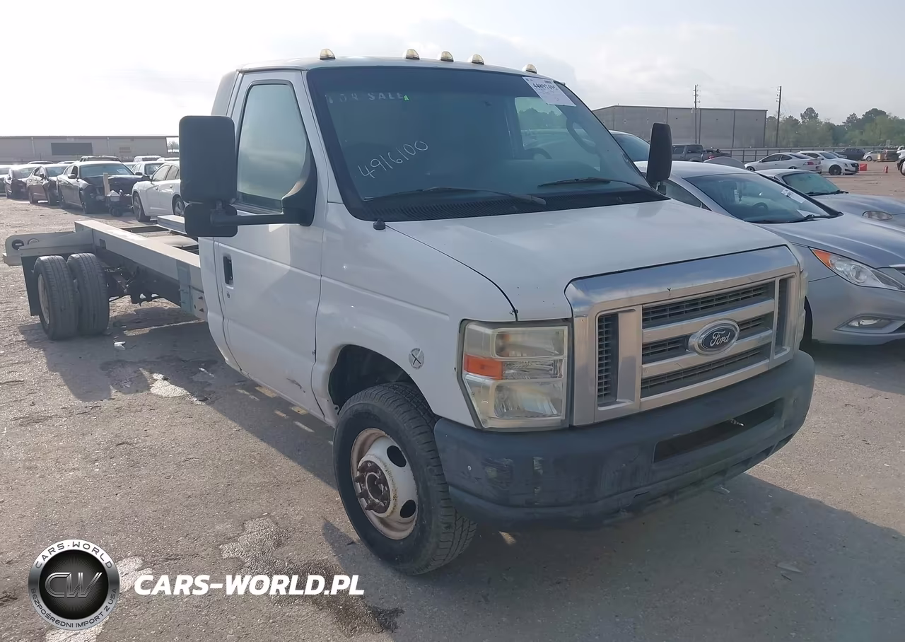 2011 Ford E-450 Cutaway