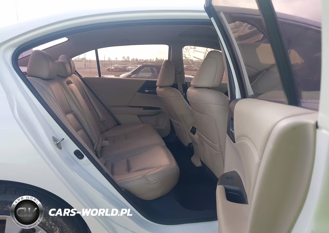 2015 Honda Accord Touring VIN:1HGCR3F92FA004078 - 8
