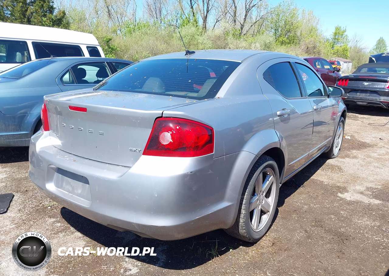 2013 Dodge Avenger Sxt VIN:1C3CDZCB5DN608709 - 4
