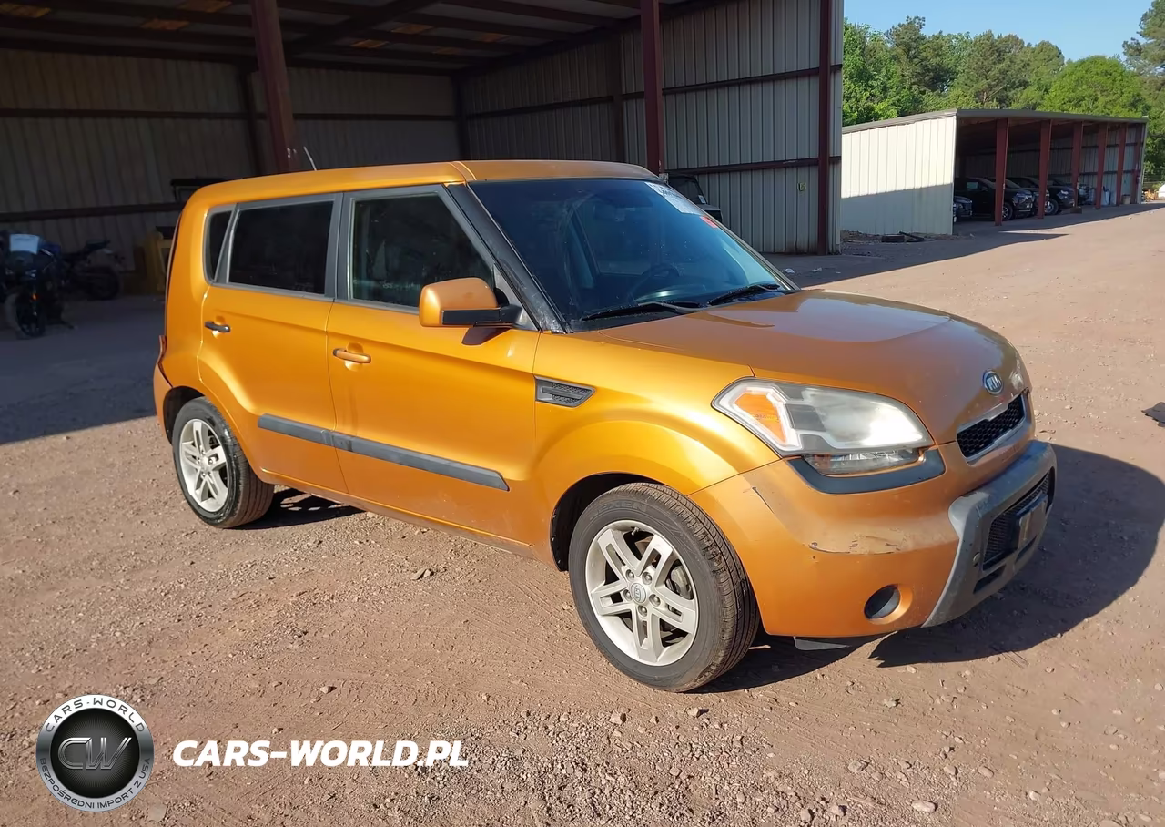 2011 Kia Soul +