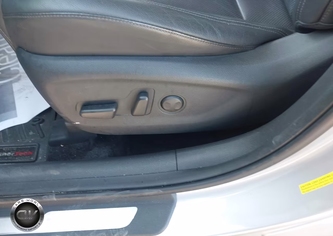 2020 Hyundai Tucson Limited VIN:KM8J3CALXLU135453 - 9