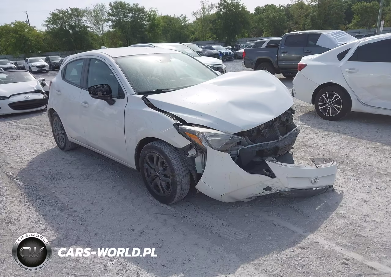 2020 Toyota Yaris Le – zdjęcie 1 z 17