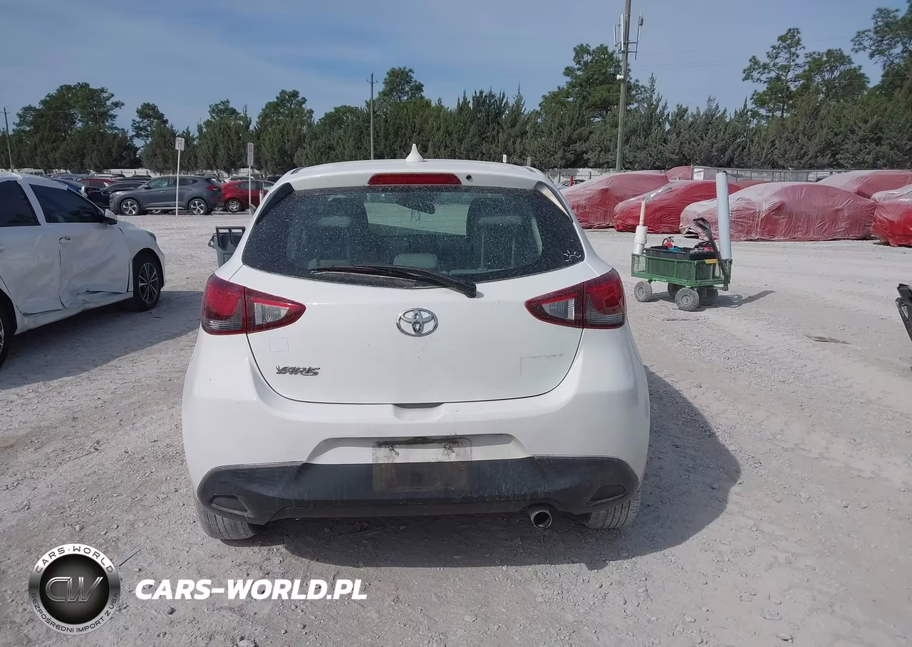2020 Toyota Yaris Le VIN:3MYDLBJV3LY701285 - 17
