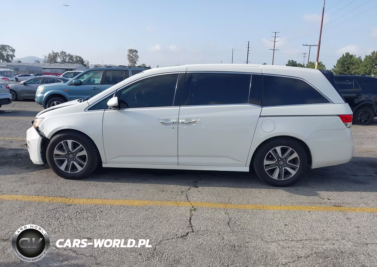 2014 Honda Odyssey Touring-Touring Elite VIN:5FNRL5H97EB093042 - 15