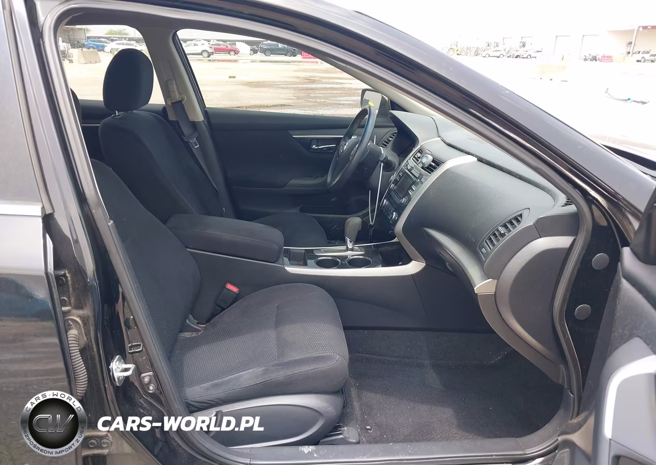 2014 Nissan Altima 2.5 S VIN:1N4AL3AP9EN233464 - 5