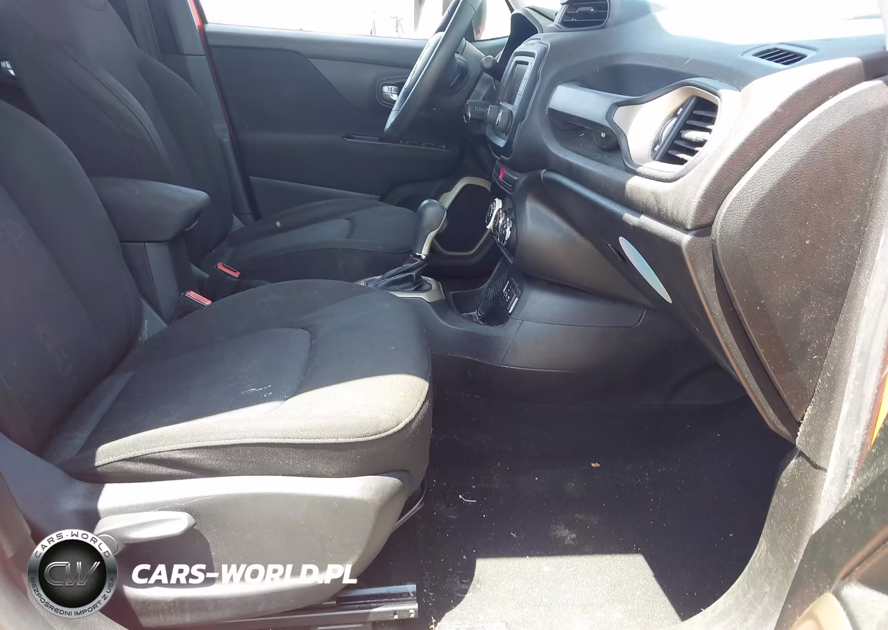2015 Jeep Renegade Sport VIN:ZACCJAAT9FPB87895 - 5