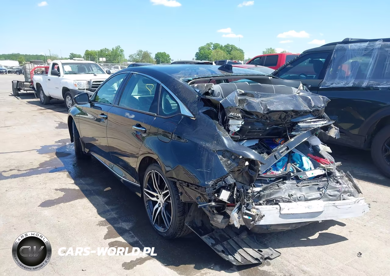2021 Honda Accord Hybrid Touring VIN:1HGCV3F92MA004591 - 3