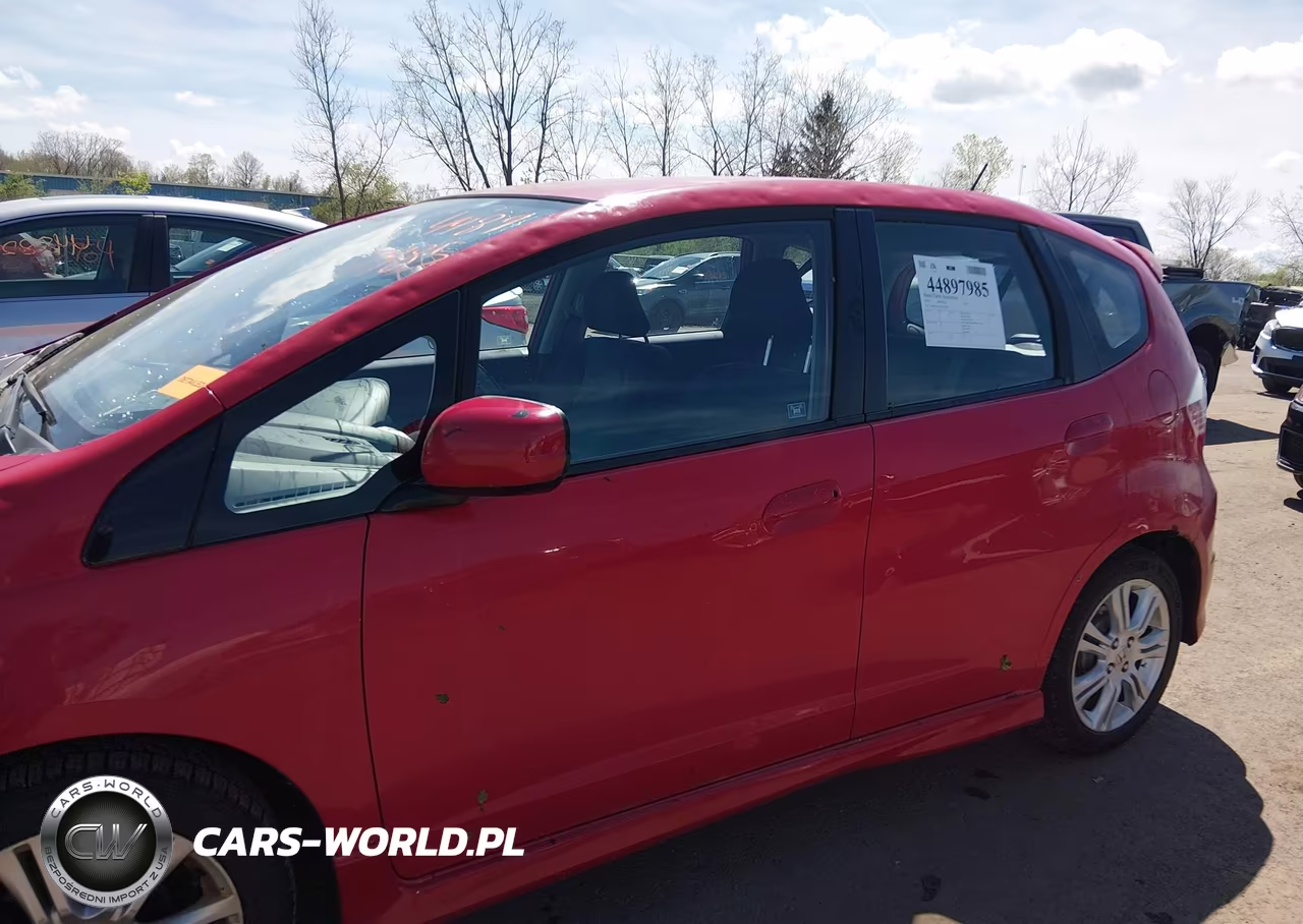 2010 Honda Fit Sport VIN:JHMGE8H44AC028291 - 14