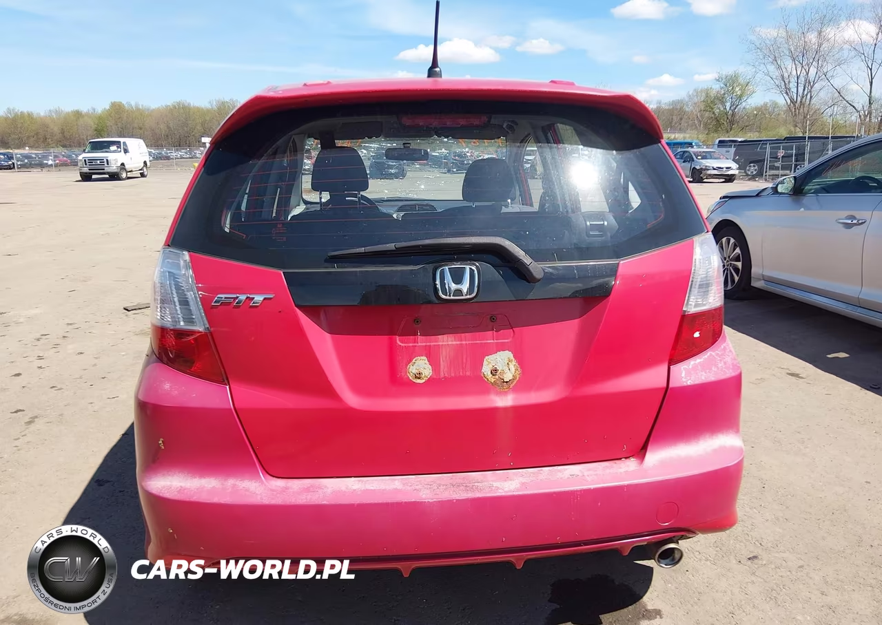 2010 Honda Fit Sport VIN:JHMGE8H44AC028291 - 16