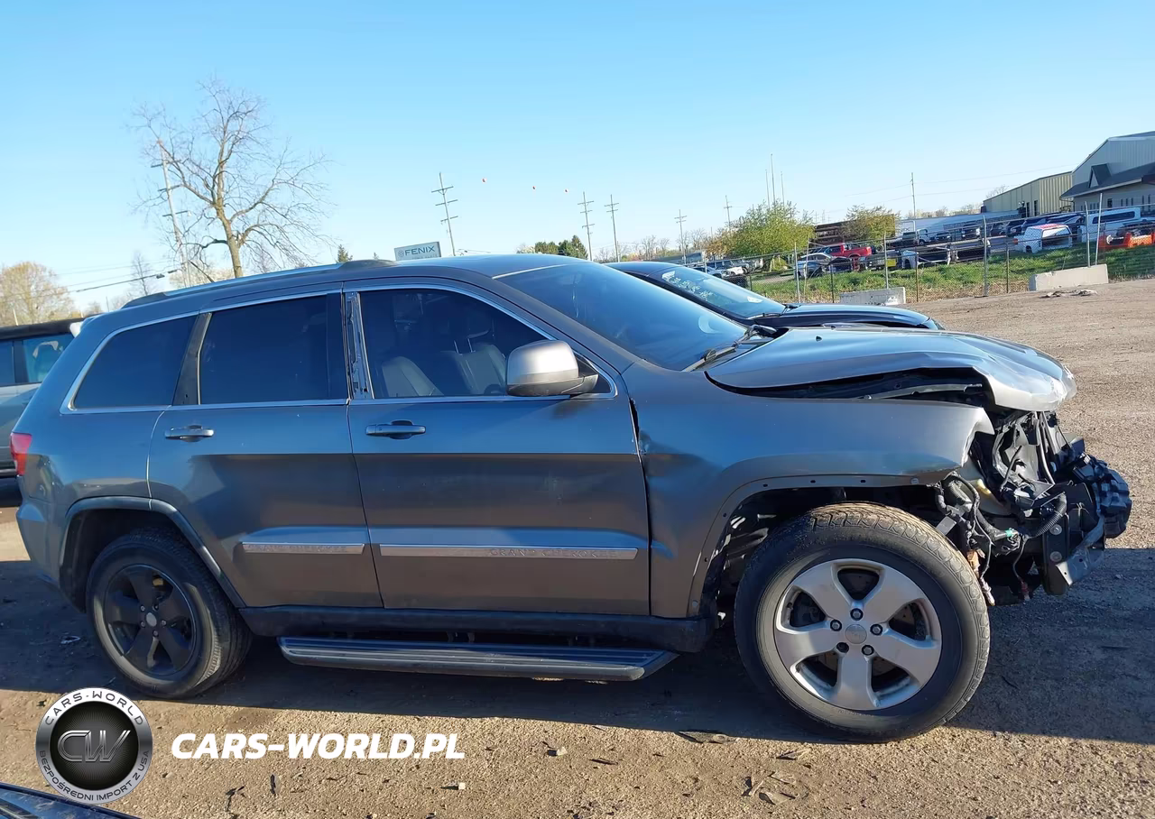 2011 Jeep Grand Cherokee Laredo VIN:1J4RR4GG9BC656507 - 14