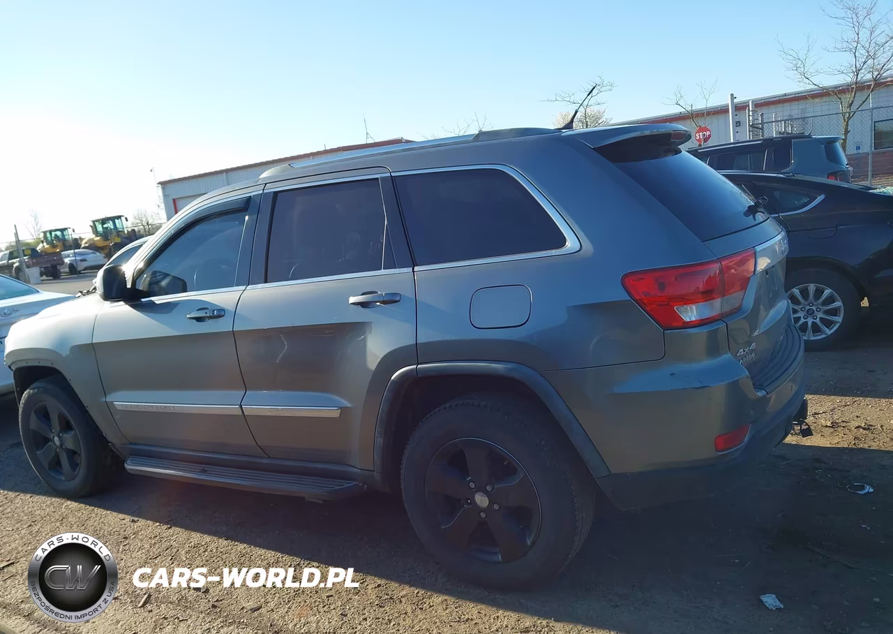 2011 Jeep Grand Cherokee Laredo VIN:1J4RR4GG9BC656507 - 15