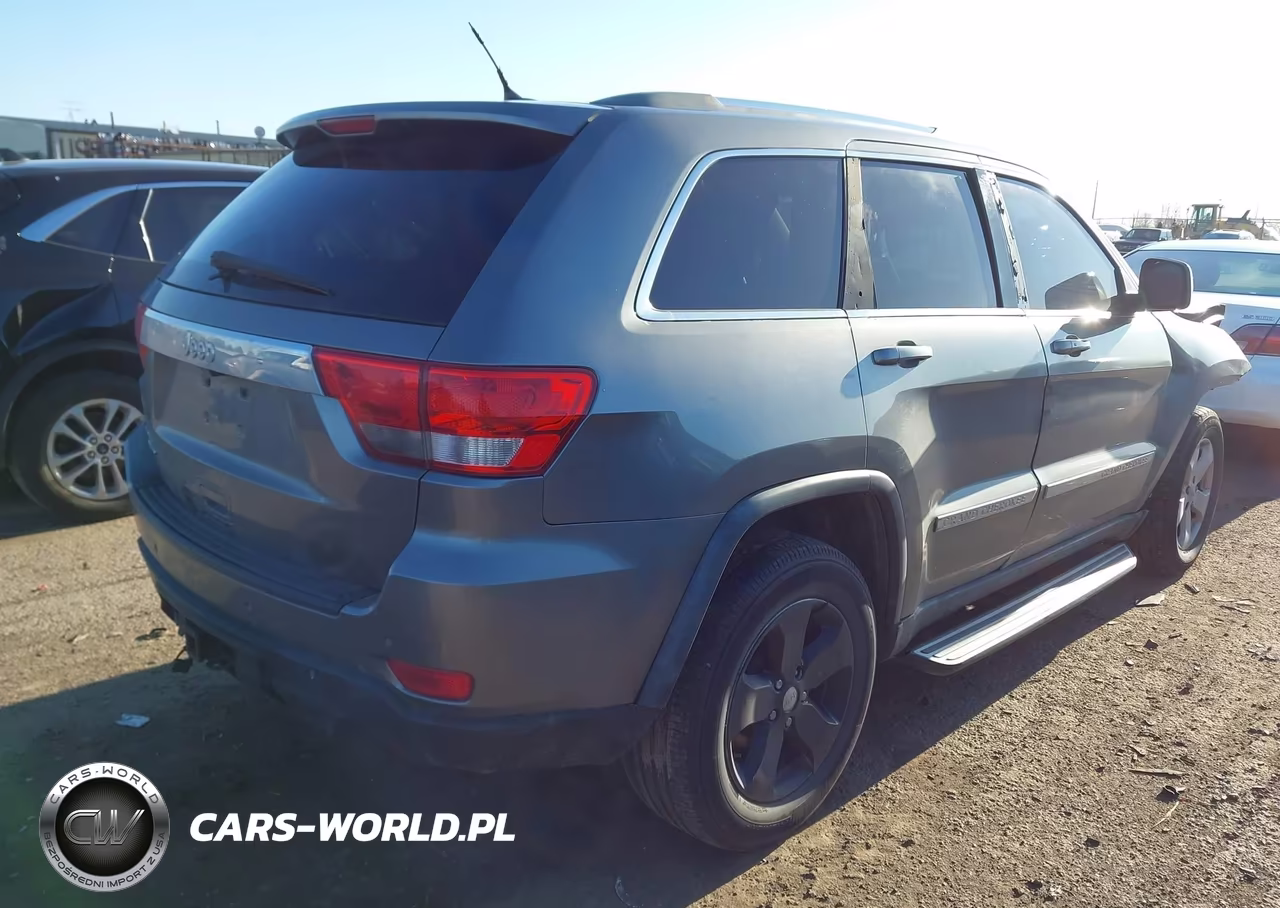 2011 Jeep Grand Cherokee Laredo VIN:1J4RR4GG9BC656507 - 4