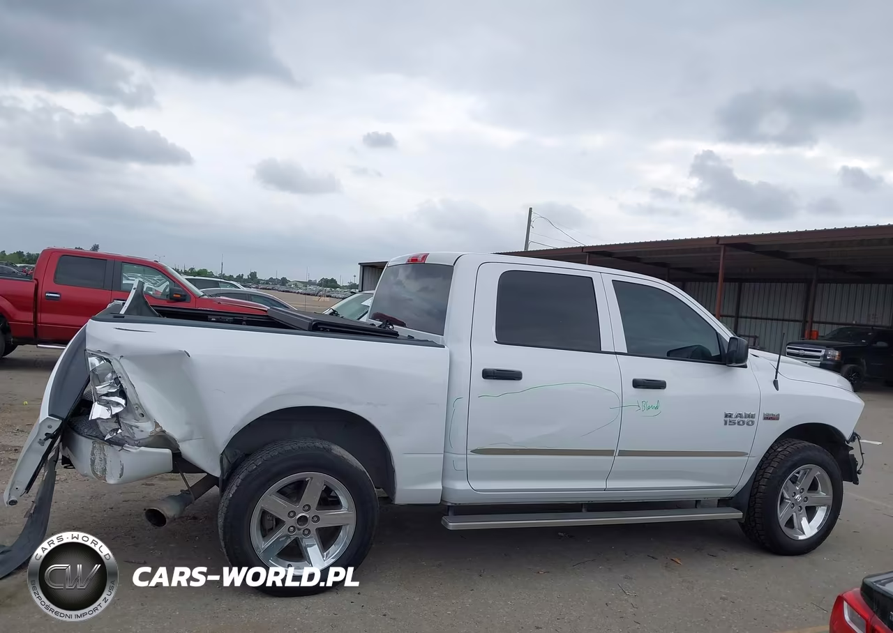 2018 Ram 1500 Express 4X2 5'7 Box VIN:3C6RR6KTXJG250700 - 13